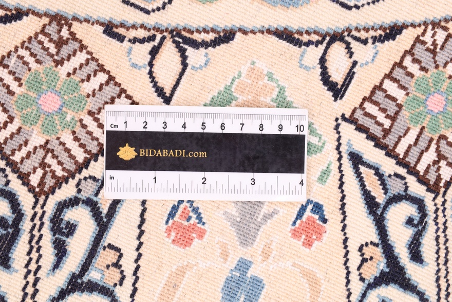 NAIN 9La carpet 197x197