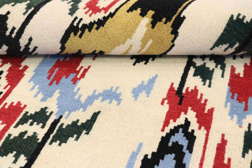 MODERN-IKAT Carpet 239x170