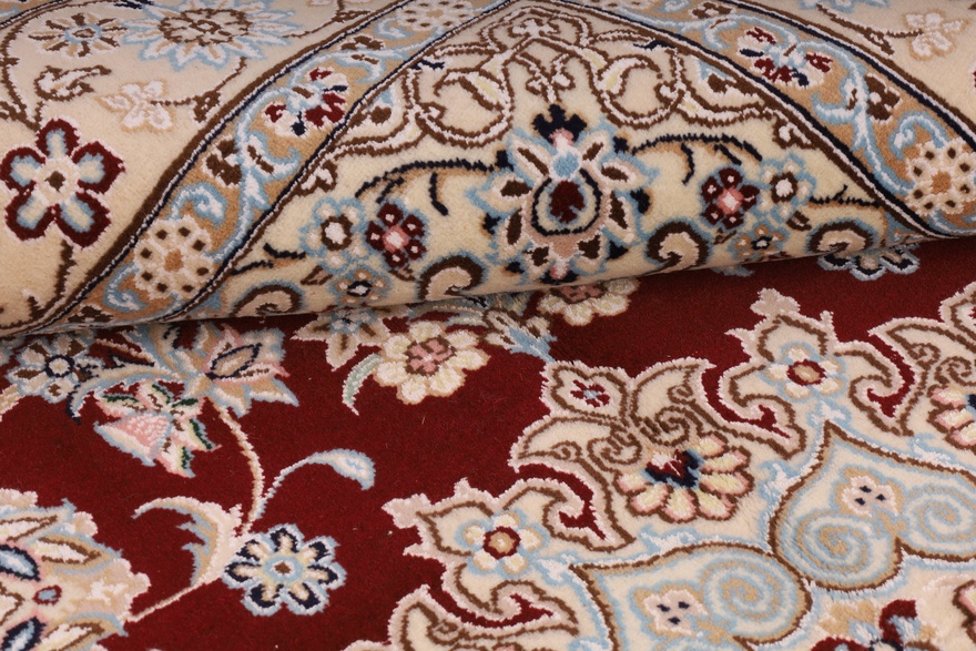 Nain 9 La Carpet  241x153