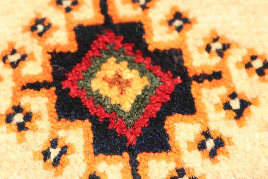 Shiraz Carpet 204x123