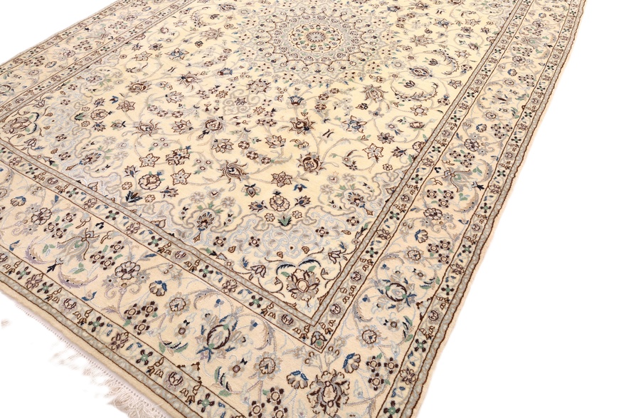 Nain 9 La Carpet  323x212
