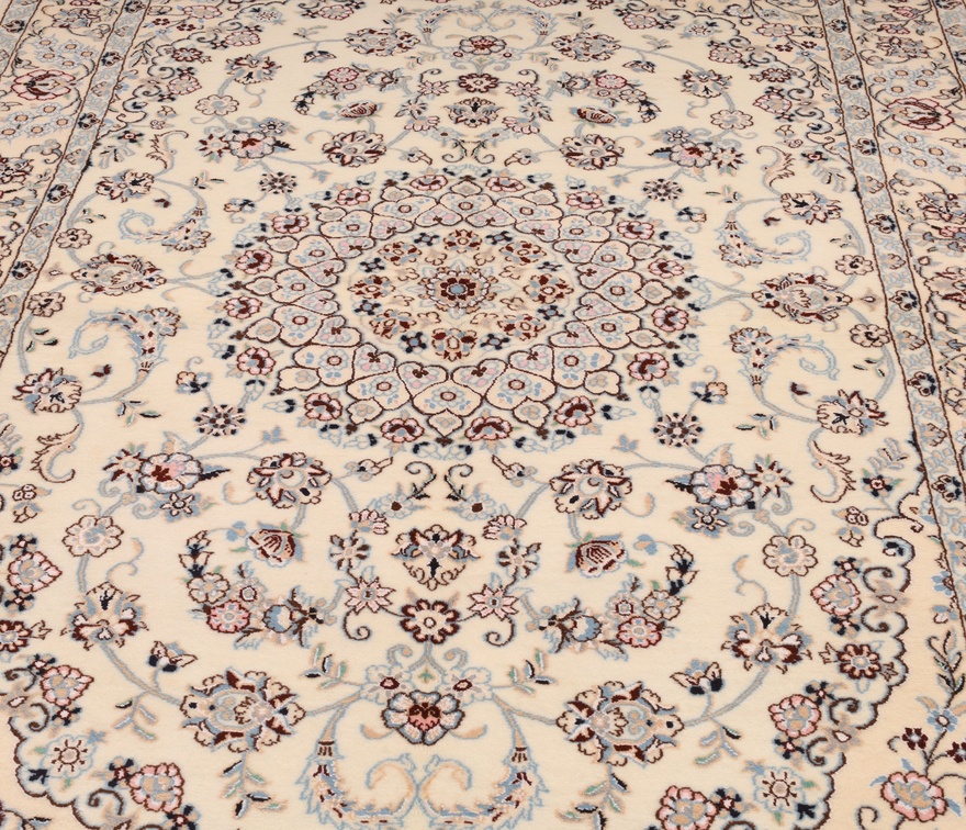 Nain 9 La Carpet  253x163
