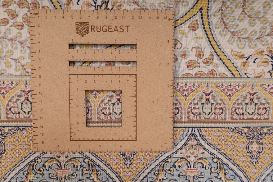 Qum Desigmer  300x200