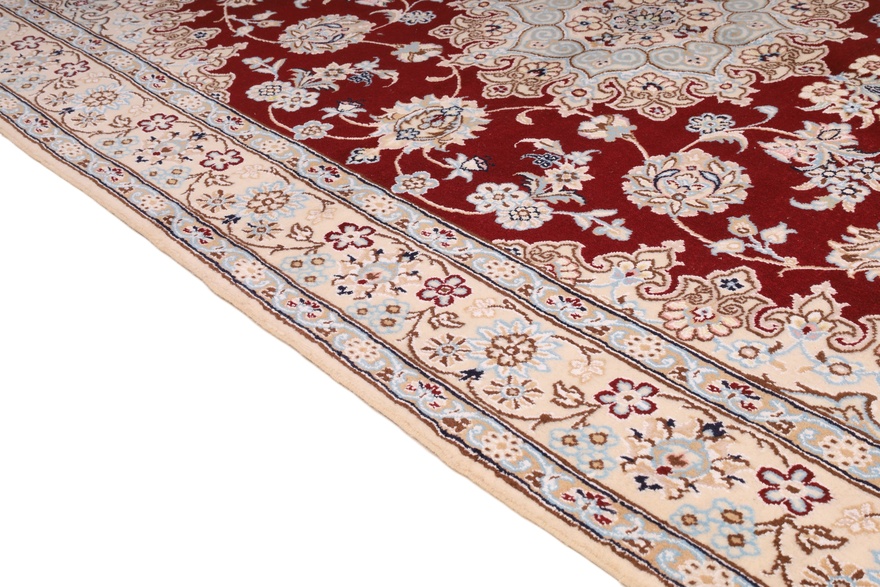 Nain 9 La Carpet  241x153
