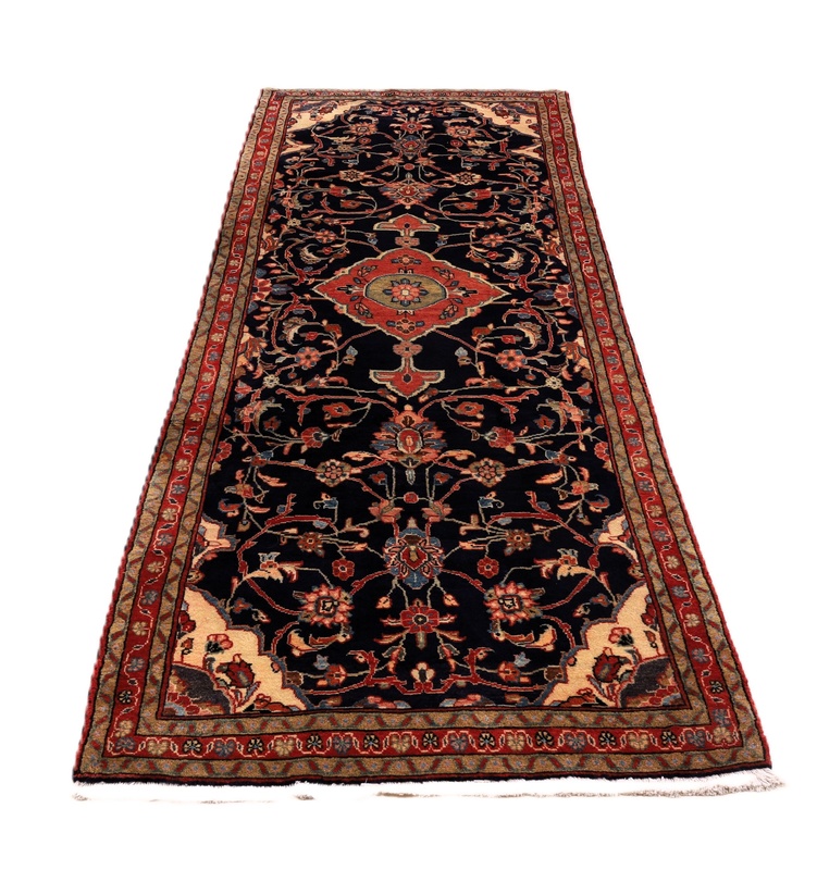 Sarouk Carpet  327x108