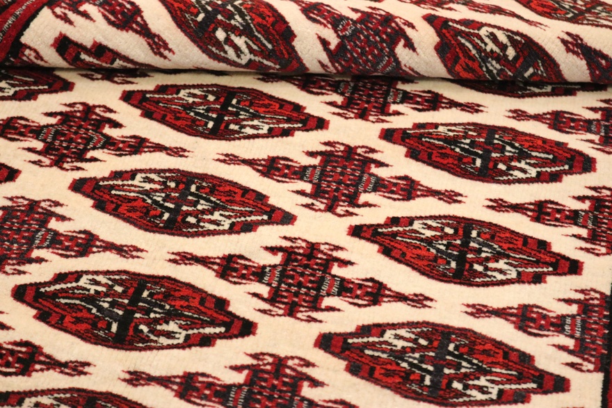 Bukara Carpet 170x128