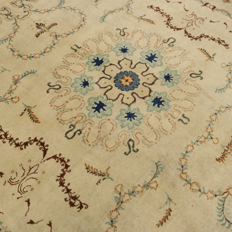 Kashan Carpet 369x269