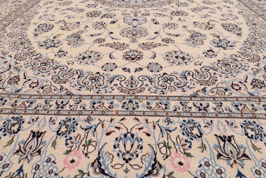 Naien 9La Carpet 344x248