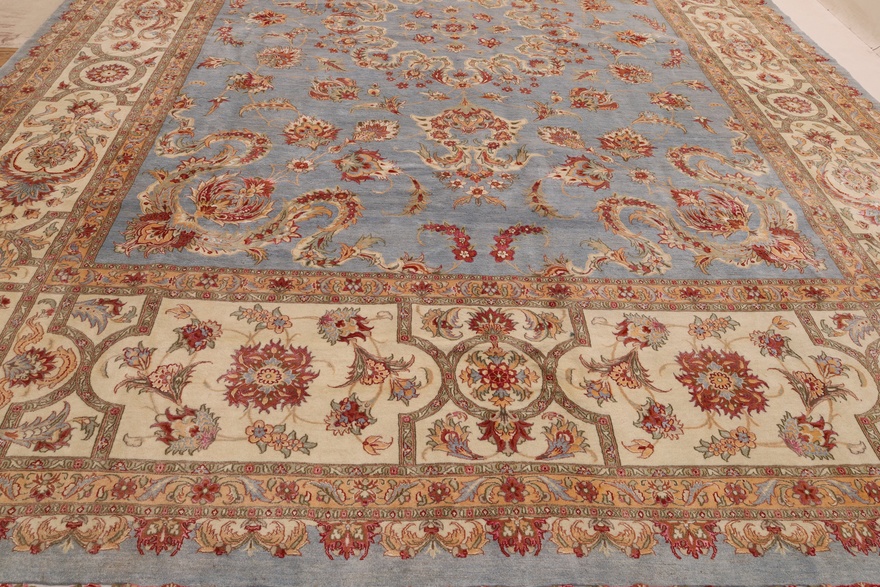 Tabriz Marke Sherkat khashrai Carpet  520x385