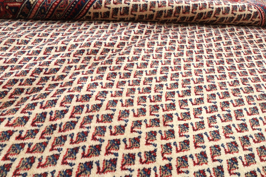 Sarough Carpet 427x322