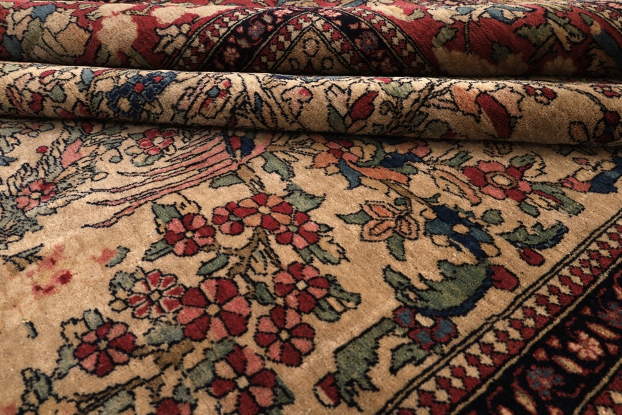 Antique Isfahan Carpet  205x142