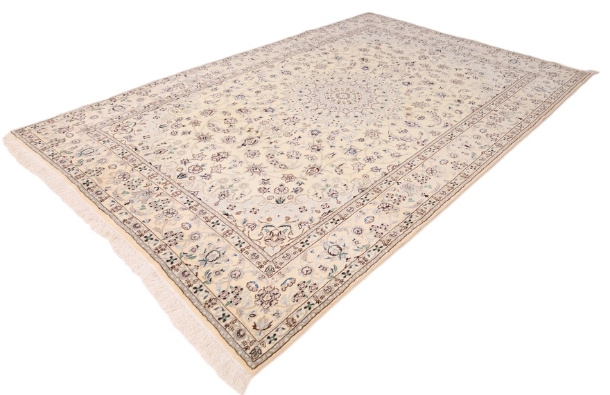 Nain 9 La Carpet  323x212