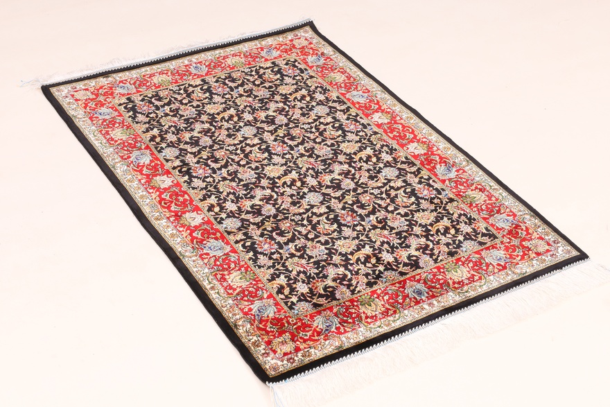 Ghom Rose Carpet 120x80