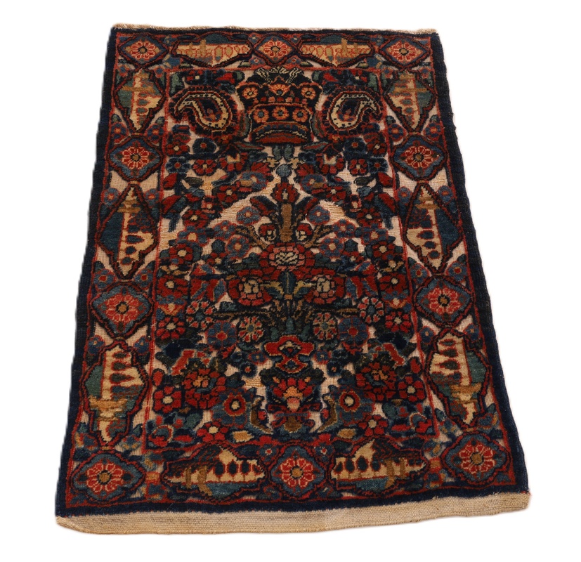 Sarugh Antique Carpet  70x50