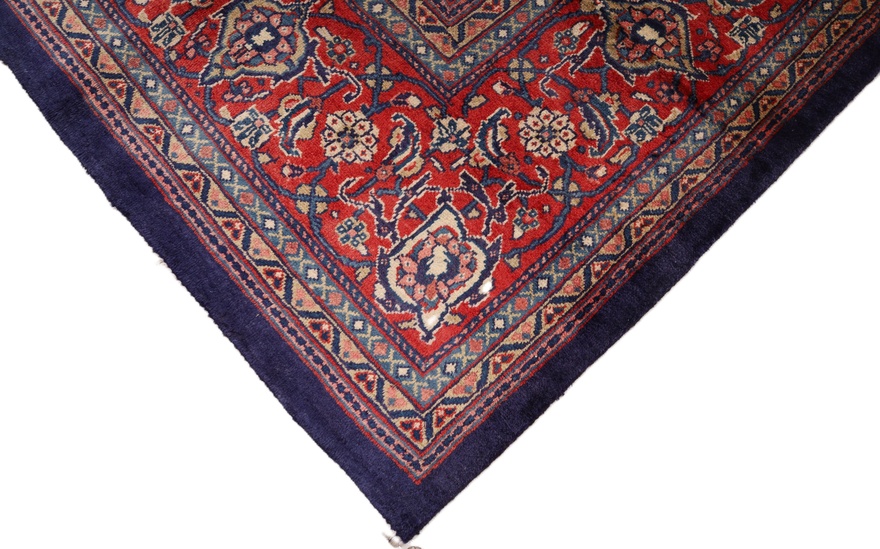 Sarouk Carpet  530x310