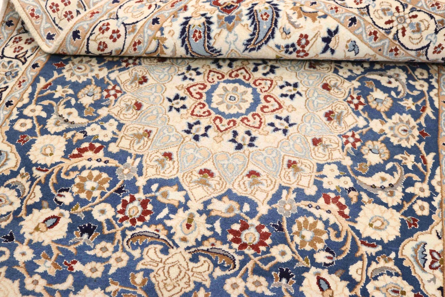 Nain Carpet 200x116