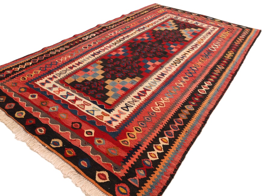 Kilim Fars Carpet  195x126