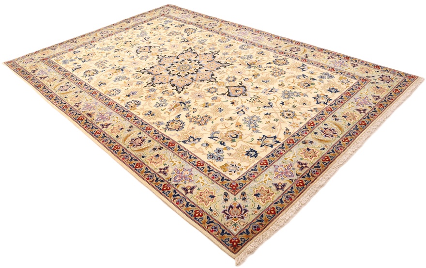 Najafabad Carpet 347x226