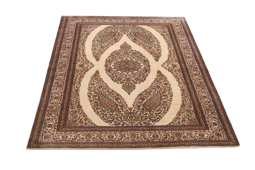 Kashmir SILK Carpet 191x124