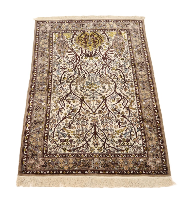 Kashmir Silk Carpet 153x90