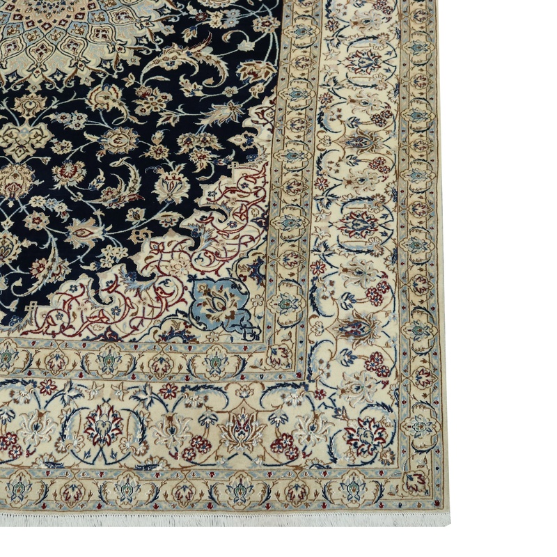 Nain9La Carpet  341x257