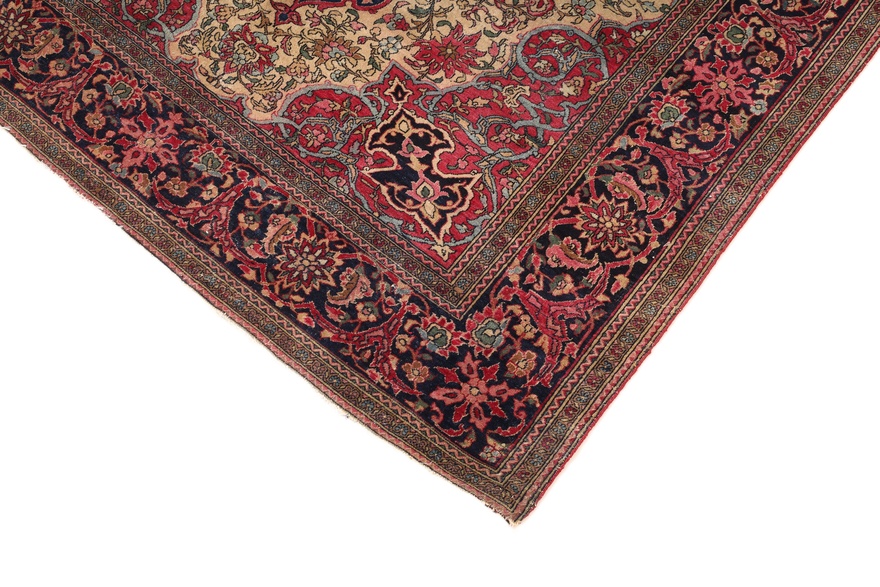 Antique Isfahan Carpet 203x142
