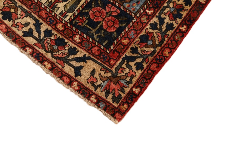 Bakhtiar Carpet 191x127