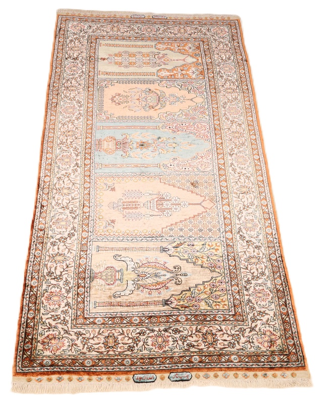 Turkie Silk  Estanbul Carpet  150x70