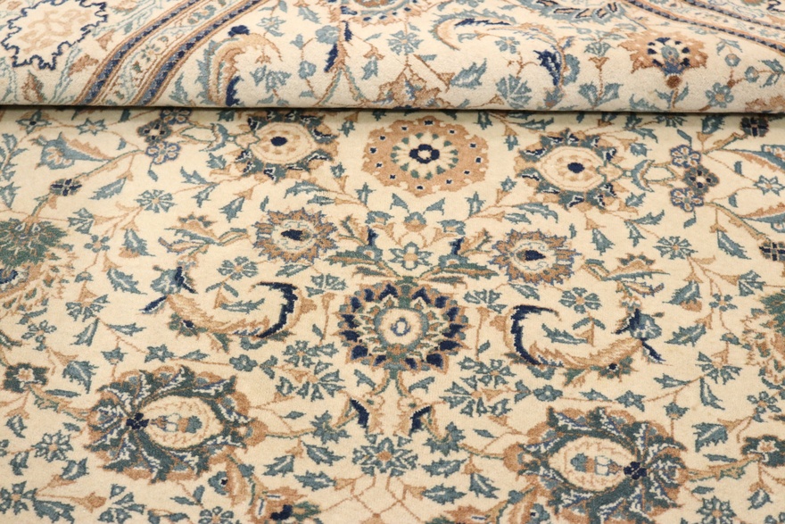 Antique Kashan Carpet  208x135