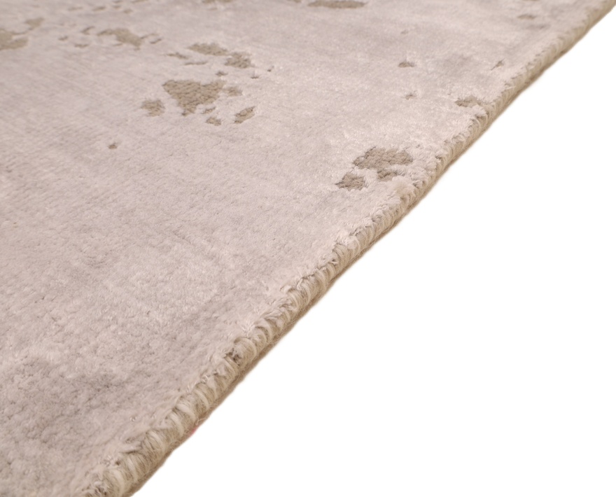 MODERN LOTUS Carpet 300x197