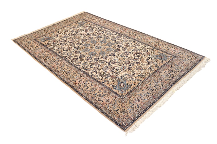Nain9La Carpet  330x208